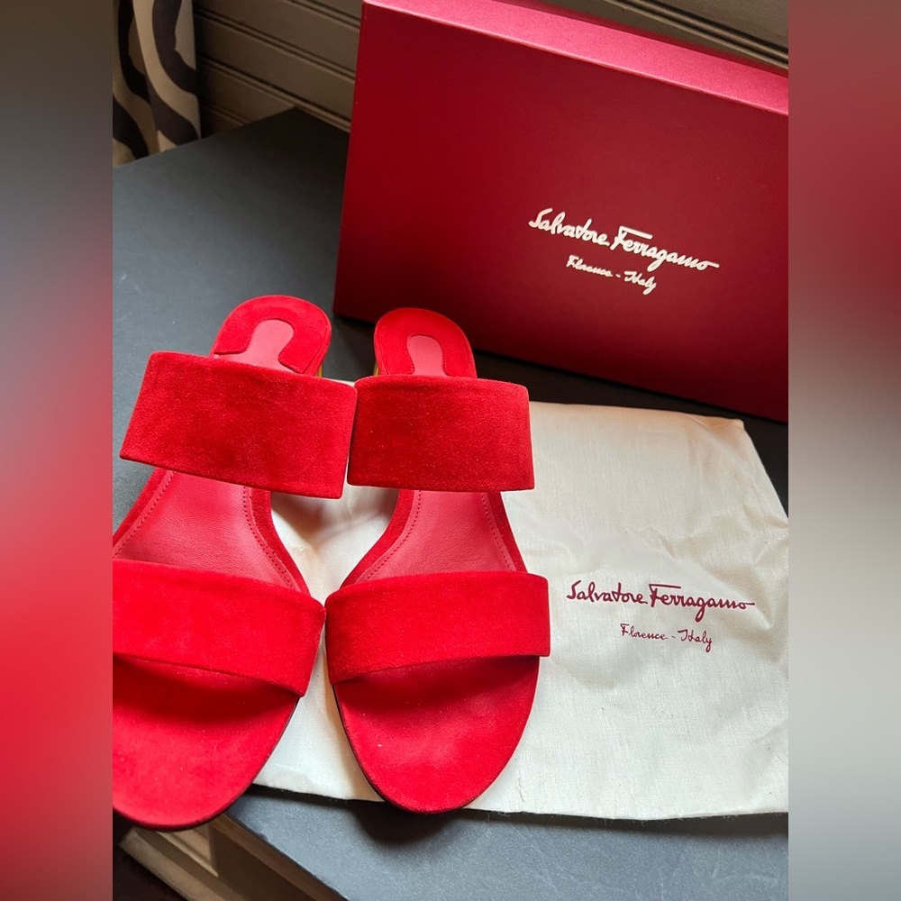 Salvatore Ferragamo Belluno Suede Sandals Women’s Size 9.5 Red W Box - Picture 7 of 11
